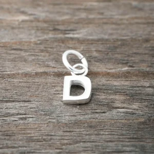 Online Faith Berlock bokstav D