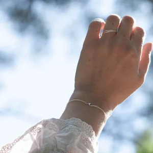 Outlet Faith Silverarmband liten våg
