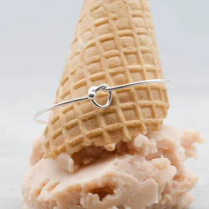 Best Faith Silverarmband stelt kärleksknut