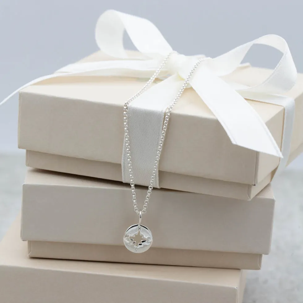 silverhalsband_kompass_1.webp Clearance Faith Silverhalsband kompass