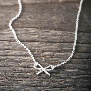 Best Faith Silverhalsband liten rosett