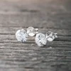 Fashion Faith Silverörhängen vit sten 4mm