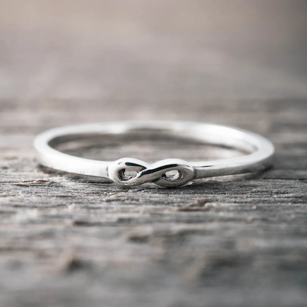 silverring_liten_infinity_2.webp Best Faith Silverring liten infinity