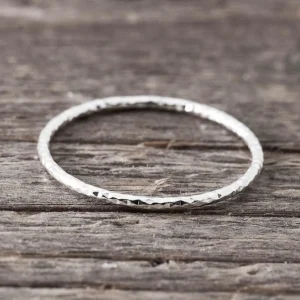 Best Faith Silverring supertunn facetterad