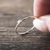 Discount Faith Silverring supertunn m kloinfattad C/Z sten